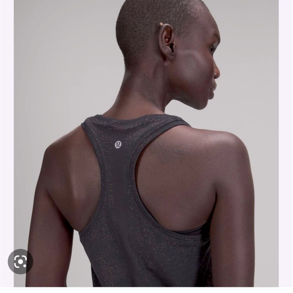 Lululemon swiftly tech racerback tank 2.0, race length. Size 6. - Picture 2 of 7